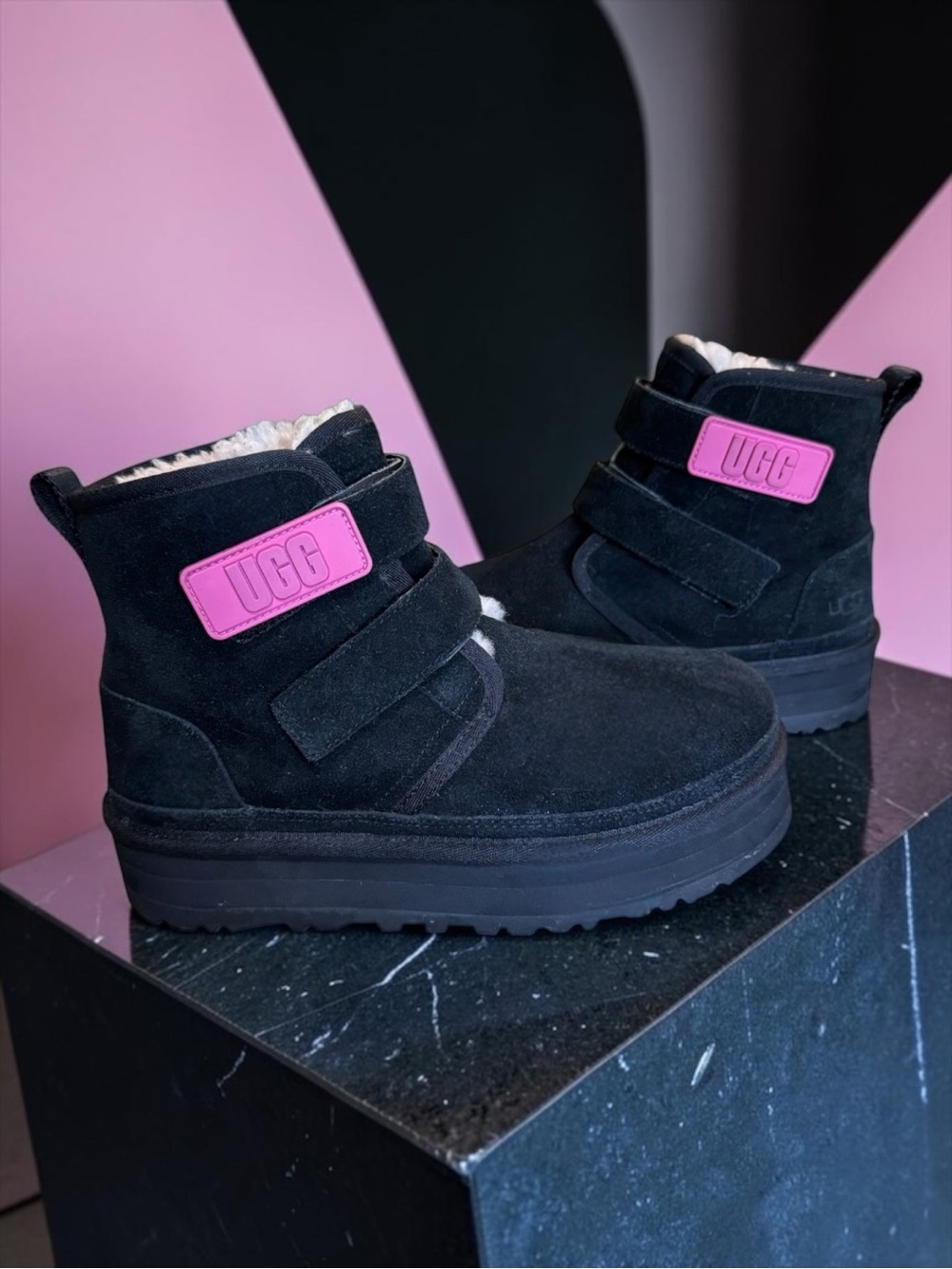 UGG Neumel Black Platform Suede Boots With Pink Strap Kids 5 / Womens 7